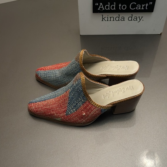 Stylish Multicolor Mules - Picture 5 of 7
